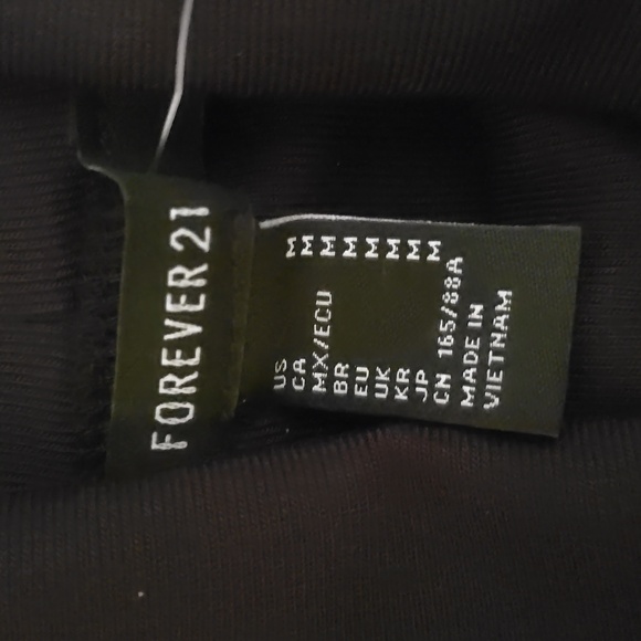 FOREVER 21 WOMEN'S JUNIOR BLACK TURTLENECK TOP SIZE MEDIUM - Picture 9 of 9